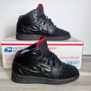 Nike Air Jordan 1 Retro 99 Bred Shoes Sneakers Kids Boys 7Y or Women’s 8.5